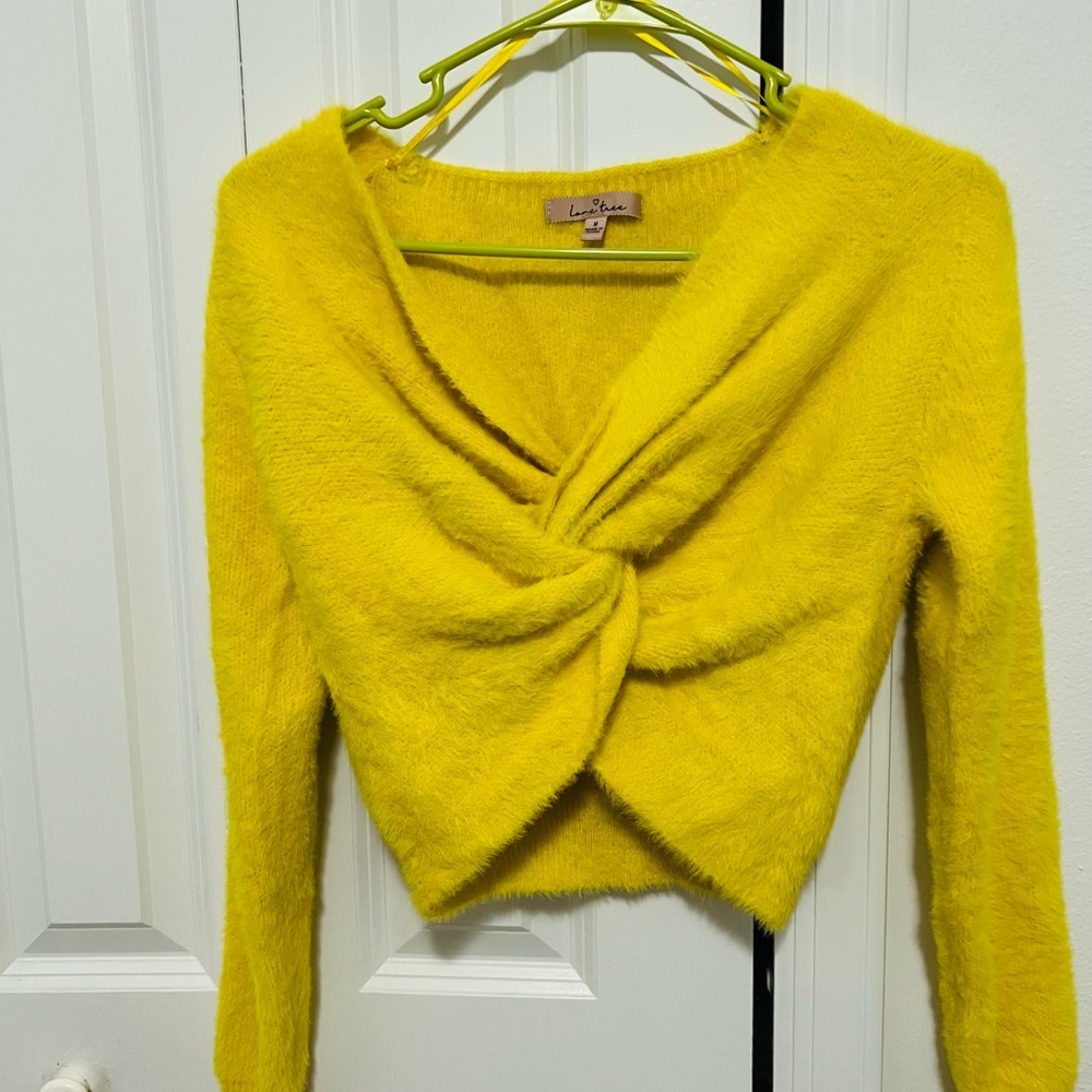 Love Tree Vibrant Yellow Knitwear